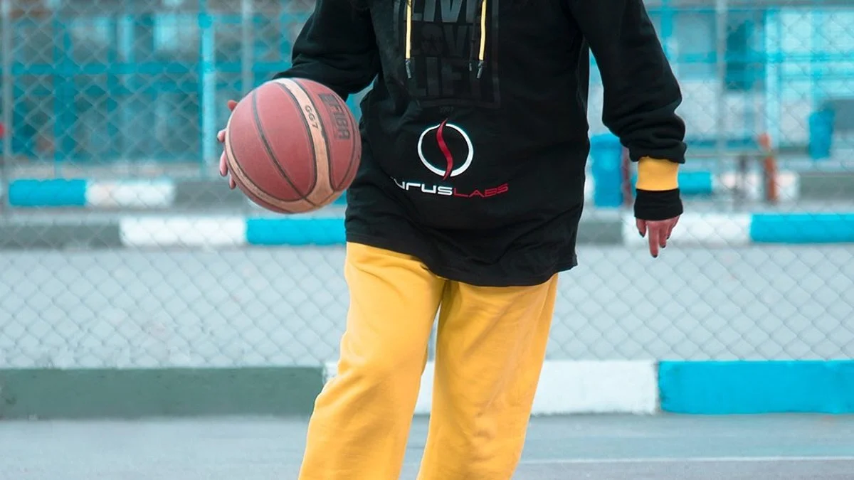 尼克斯名人席位潜规则与赛程压力下的体能管理